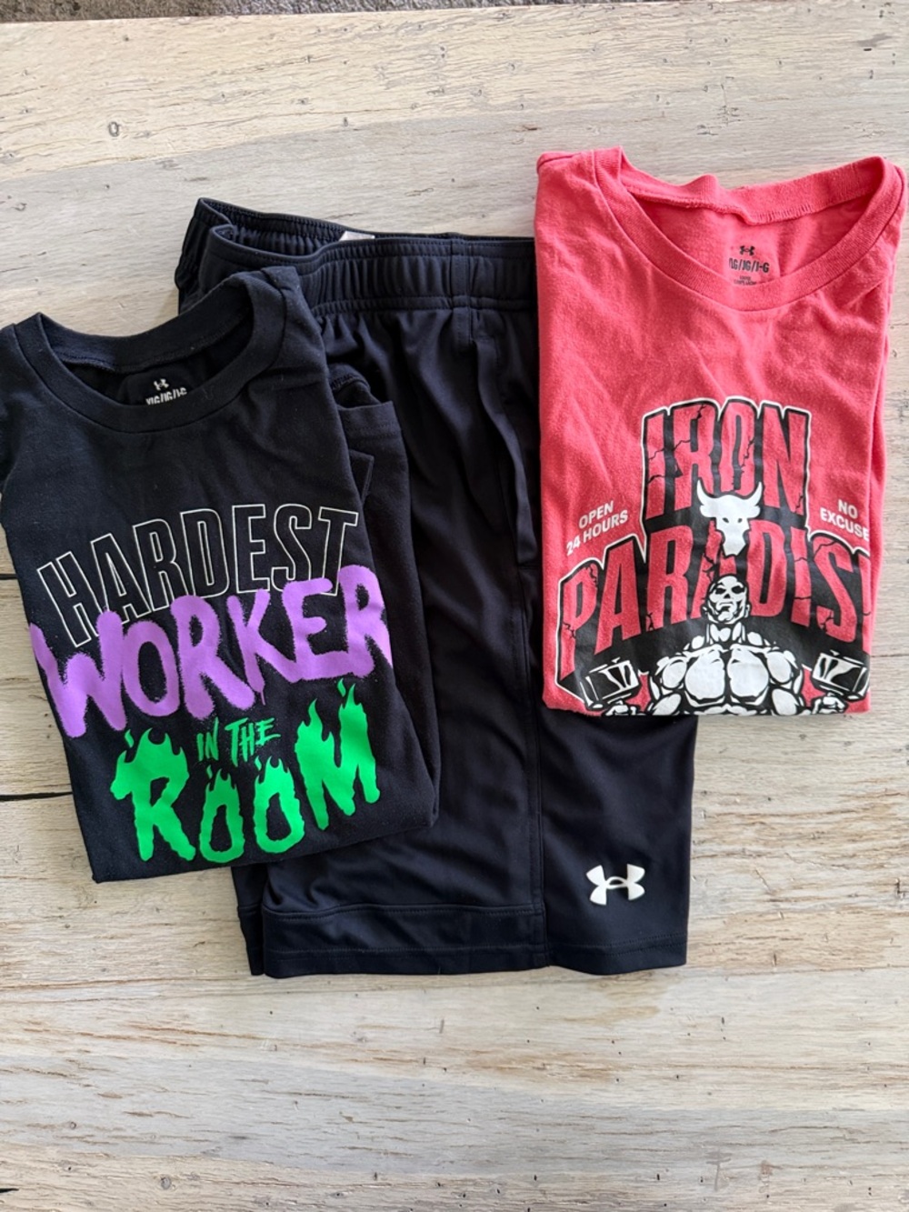 Under Armour Boys’  Short Sleeve T-Shirts  & UA Shorts - Large 14/16  EUC